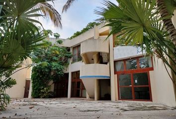 Edificio en  Chuburna De Hidalgo, Hidalgo De Chuburná, Mérida, Yucatán, México