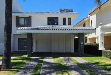 Casa en  Paseo San Arturo Oriente, Valle Real, Zapopan, Jalisco, México