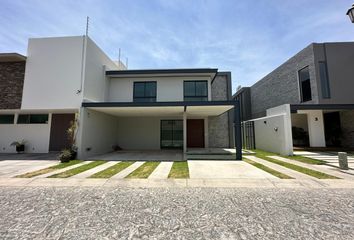 Casa en condominio en  Avenida Lorenzo Barcelata 510, Bugambilias, Zapopan, Jalisco, México