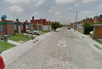 Casa en  Calle Brisa Del Lago, Irapuato, Guanajuato, México