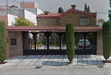 Casa en  Las Arboledas, 52950 Cdad. López Mateos, Méx., México