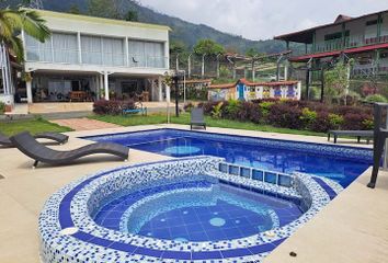 Villa-Quinta en  Guatape, Guatapé, Antioquia, Colombia