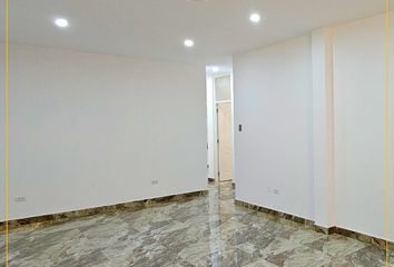 Departamento en  Avenida Las Palmeras 17, Piura, Per