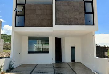 Casa en fraccionamiento en  Cañadas Del Bosque, Michoacán, México