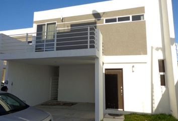 Casa en  Camelias Oriente 4, Héroe De Nacozari, Ciudad Del Carmen, Campeche, México