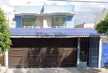 Casa en  Mar De Molucas, Lomas Lindas, Ciudad López Mateos, Estado De México, México