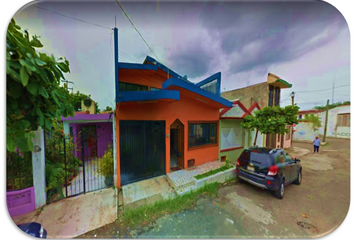 Casa en  Avenida Río Paraná, Los Naranjos, Las Vegas, Tapachula, Chiapas, México