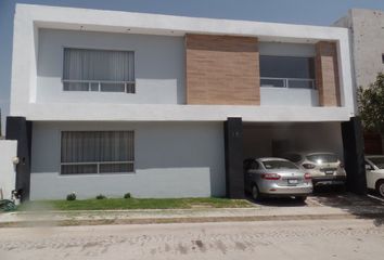 Casa en  Condominio Ruscello, Avenida Eugenio Garza Sada, Pocitos, Jesús María, Aguascalientes, México