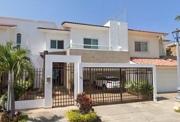 Casa en  Rio Cutzmala 141, Fluvial Vallarta, Puerto Vallarta, Jalisco, México