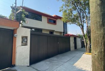 Casa en  Circuito Novelistas 24a, Ciudad Satélite, Naucalpan De Juárez, Estado De México, México