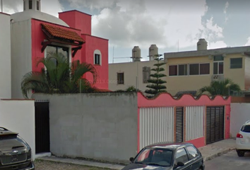 Casa en  Calle Paseo De Segovia 4, La Toscana, Playa Del Carmen, Quintana Roo, México