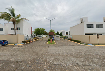 Casa en fraccionamiento en  Calle Playa Las Arenitas 148, Real Ixtapa, Ixtapa, Jalisco, México