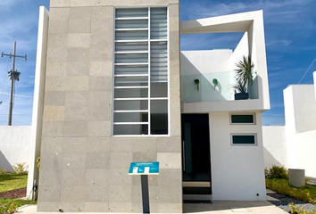 Casa en condominio en  Amura Residencial, Avenida Atlántico, Aguascalientes, México