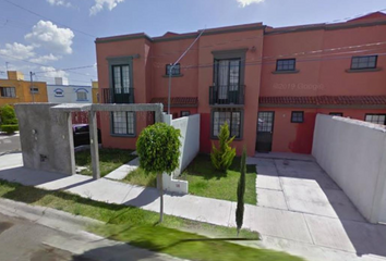 Casa en fraccionamiento en  Calle Mirador Del Tepozteco, Lomas Del Mirador, Candiles, Querétaro, México