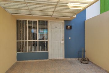 Casa en fraccionamiento en  Perales 35, Los Capulines, Puebla De Zaragoza, Puebla, México