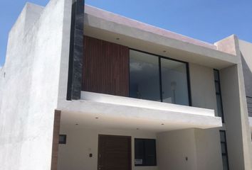 Casa en fraccionamiento en  Parque Veracruz, Boulevard Meseta, Santa Clara Ocoyucan, Puebla, México