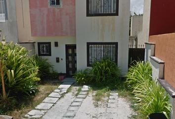 Casa en  De Los Jardines 26, Sm 77, Los Corales, 77528 Cancún, Q.r., México