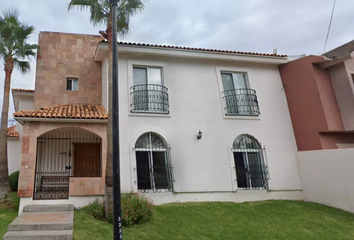 Casa en  Dakota Del Sur Izquierda, Quintas Del Sol Ii Etapa, Campestre-lomas, Chihuahua, Chihuahua, México