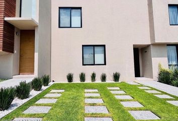 Casa en  Zákia Querétaro, Paseos De Zakia Poniente, Santiago De Querétaro, Querétaro, México