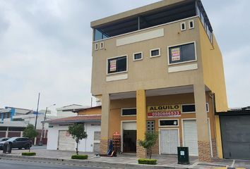 Oficina en  Diez De Agosto & Avenida José De Antepara, Guayaquil, Ecuador