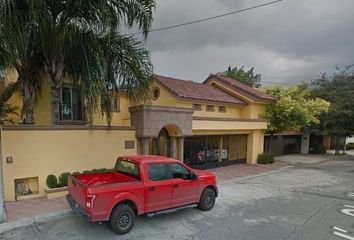 Casa en  Vía Clodia, Fuentes Del Valle, 66224 Monterrey, Nuevo León, México