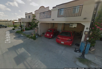 Casa en fraccionamiento en  Calle Cjon. De Los Olivos, Gil De Leyva, 67560 Montemorelos, N.l., México