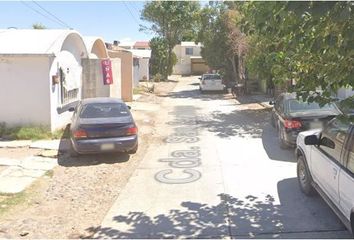 Casa en  Cerrada San Santiago, Amistad, Torreón, Coahuila De Zaragoza, México
