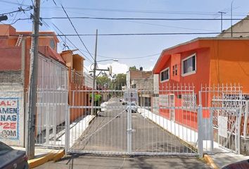 Casa en  Ejido De Los Reyes, Ex-ejido De San Francisco Culhuacan, Ciudad De México, Cdmx, México