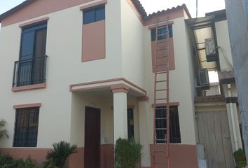 Casa en  Urbanizacion Veranda, Autopista Narcisa De Jesús, Guayaquil, Ecuador