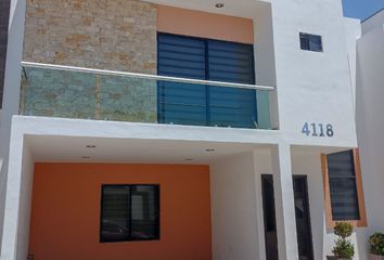 Casa en fraccionamiento en  Coto Platino, Real Del Valle, Av Real Del Valle, Mazatlán, Sinaloa, México