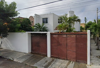 Casa en  Calle 4, Vista Alegre Norte, Mérida, Yucatán, México