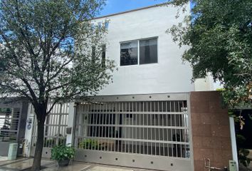Casa en  Cumbres Providencia, Monterrey