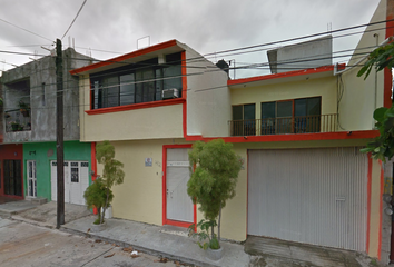 Casa en  Avenida Villahermosa, Zona Sin Asignación De Nombre De Colonia 39, Tuxtla Gutiérrez, Chiapas, México