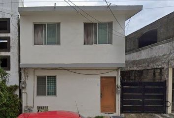 Casa en  Sonora No. 803, Lázaro Cárdenas, Tampico, Tamaulipas, México