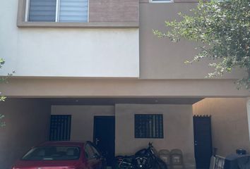 Casa en fraccionamiento en  Valterra Residencial, Calle Carretera A Huinala, Lomas Del Pedregal, Ciudad Apodaca, Nuevo León, México
