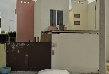 Casa en fraccionamiento en  Real Santa Rosa, Renaceres Residencial, Ciudad Apodaca, Nuevo León, México