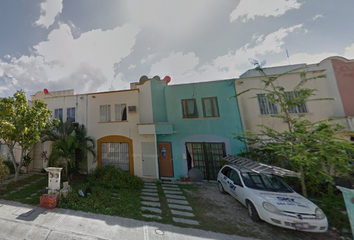 Casa en fraccionamiento en  Playa San Blas 16, Playa Del Carmen, Quintana Roo, México