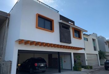 Casa en fraccionamiento en  Fraccionamiento Las Palmas, Las Palmas, Veracruz, México