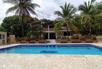 Villa-Quinta en  San Jerónimo, Antioquia, Colombia