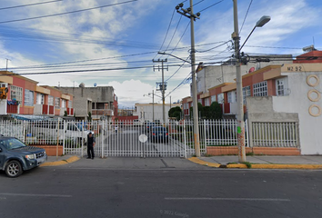 Casa en  Cda. Bosques De Los Cedros, Mz 015, Los Heroes Tecamac, Ojo De Agua, Estado De México, México