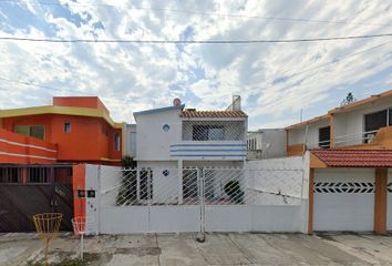 Casa en  Av. Paseo Floresta Pte., Floresta, 91940 Veracruz, Ver., México