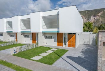 Casa en  La Pampa, Quito, Ecuador