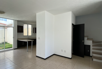 Casa en condominio en  El Pueblito, Corregidora, Querétaro, Mex