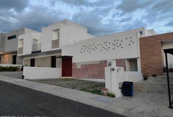 Casa en  Lomas De Juriquilla, Misión De San Francisco, Fracc. Lomas De Juriquilla, Santa Rosa Jáuregui, Querétaro, México