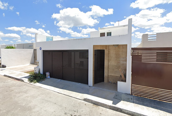 Casa en  Calle 49-c 948, Fraccionamiento Las Américas 2, Mérida, Yucatán, México