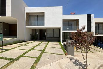 Casa en fraccionamiento en  San José Del Cerrito, Morelia, Michoacán, México