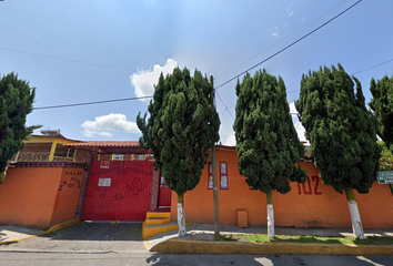 Casa en fraccionamiento en  Calle Pedro Ascencio 102, Mz 012, Santa Cruz, 52175 Metepec, Méx., México