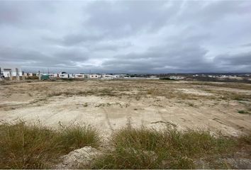 Terreno Comercial en  Manta, Ecuador