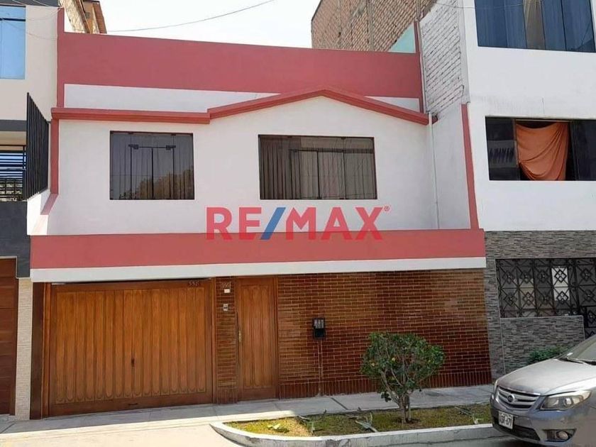 Casa en venta Jr. Pachacútec 356, Los Olivos, Perú