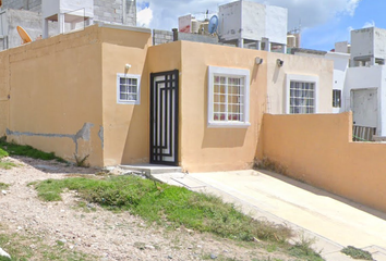 Casa en  Lic. Juan María Wenceslao Sánchez De La Barquera Y Morales 3, Villa Fundadores, Querétaro, México